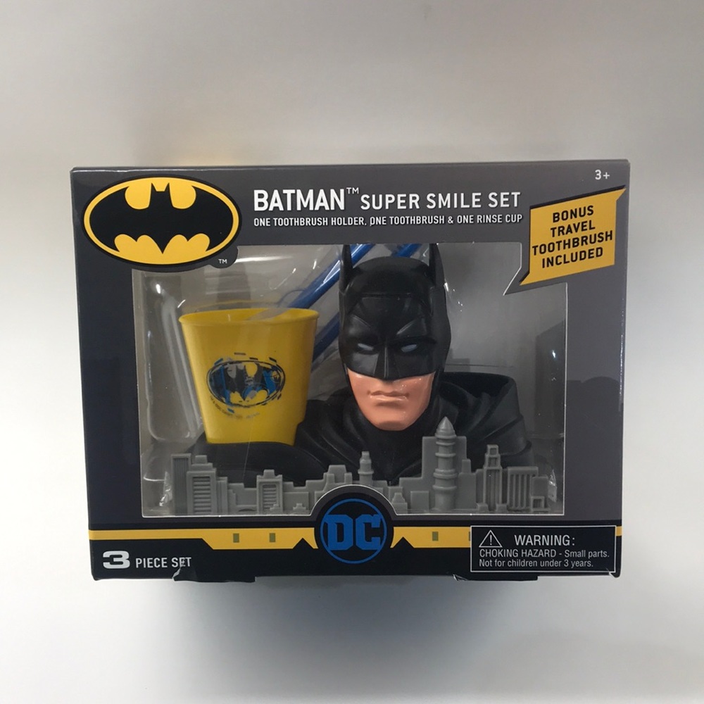 Batman Super Smile Set - One Toothbrush Holder, One Toothbrush & One Rinse Cup
